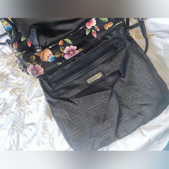 Gently Loved Rosetti Purse- 8+ Compartments/💯Functional, Flowers & Hummingbirds - Picture 15 of 16